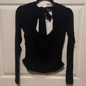 Blogilates love story long sleeved top L black with bow